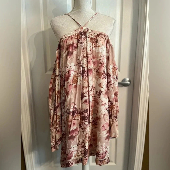 Miss Me Prized Possession Halter Off The Shoulder
Floral Ruffle Dress S. NWT - Picture 3 of 16